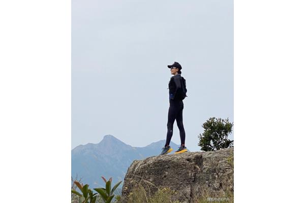 爬山穿什么衣服
