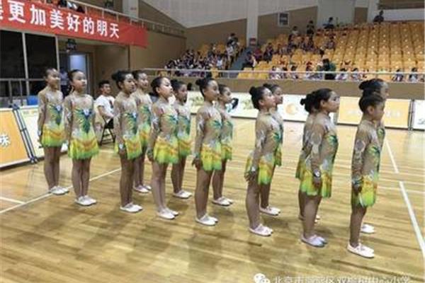 双榆树中心小学