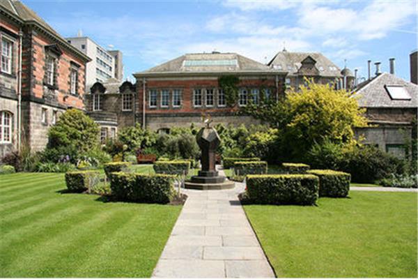 英国邓迪大学