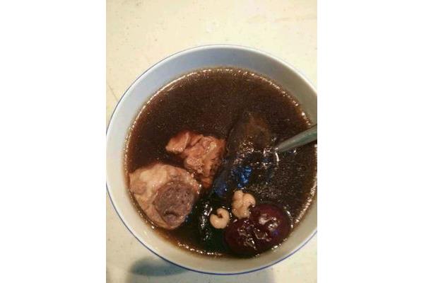 生地排骨汤