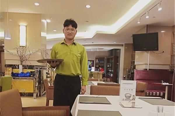 酒店实习生
