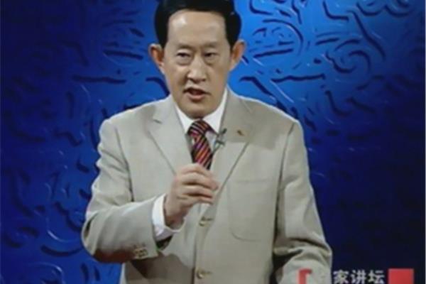 百家讲坛王立群