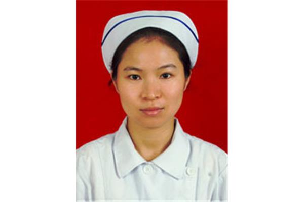 优秀护士先进事迹
