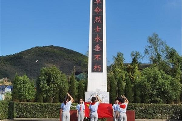 革命烈士永垂不朽