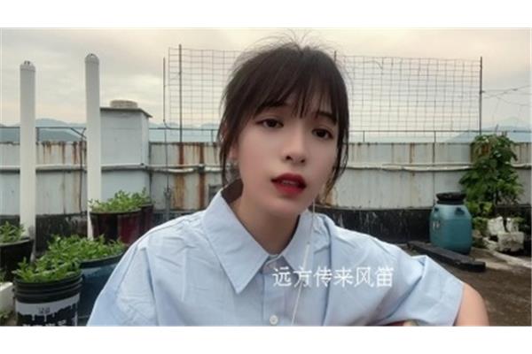 明明就不喜欢牵手
