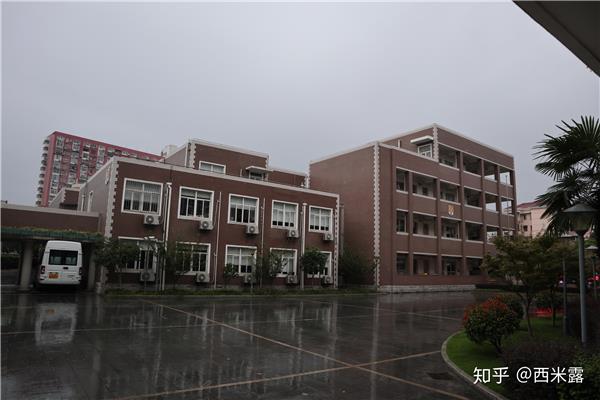 培佳双语学校