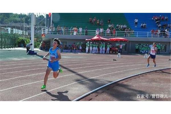 200米怎么跑