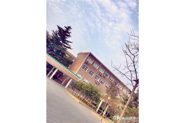 培佳双语学校