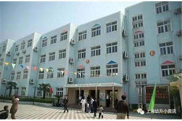 培佳双语学校