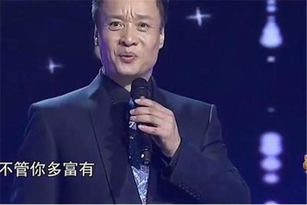 阎维文母亲