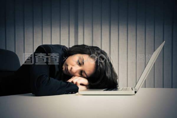 筋疲力竭的意思