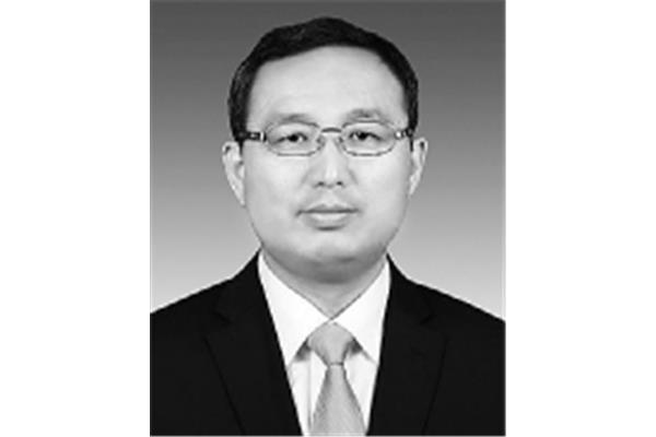 新疆人事任免