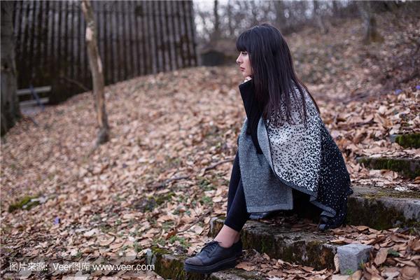 一个孤独的女人