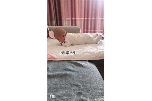 一个月的宝宝