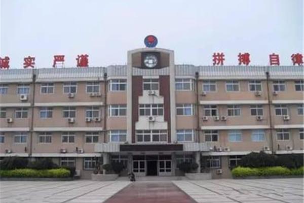 大港实验中学