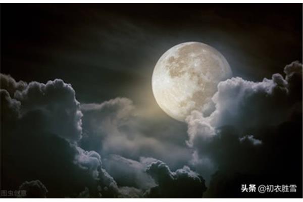 含月的古诗