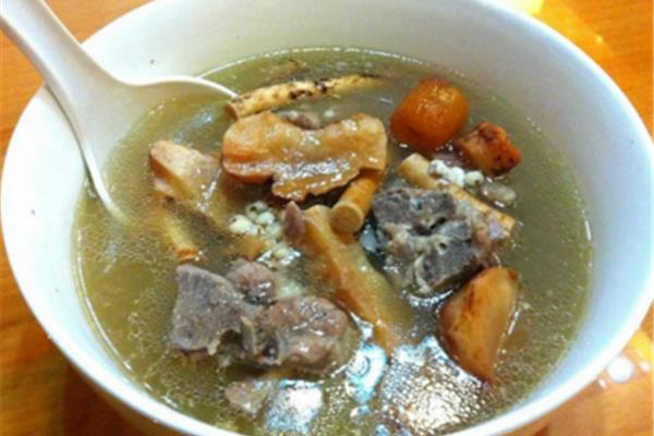 茯苓猪骨汤