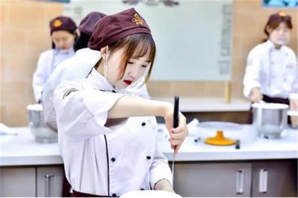 烘焙师要学多久