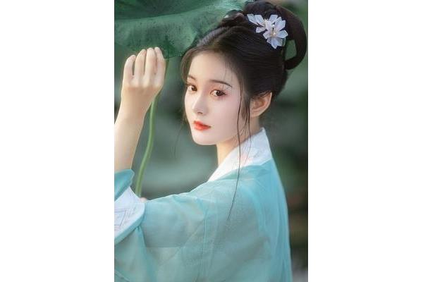 夸漂亮的女人句子