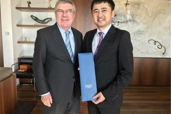 安踏创始人