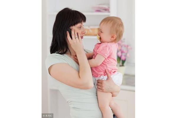 婴儿多久会抬头