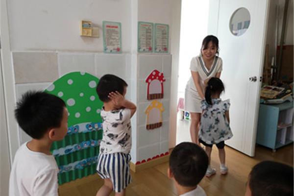 中班生活活动