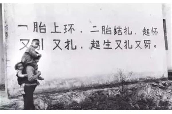 那些卑微的母亲