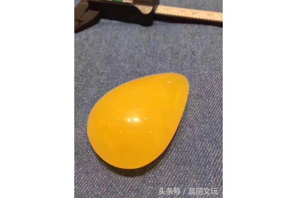 琥珀是什么样子的