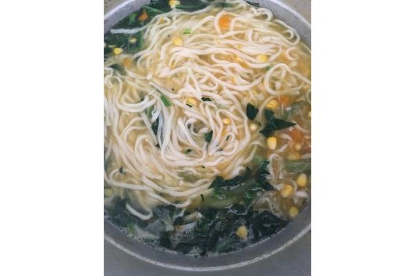 家常面条的做法