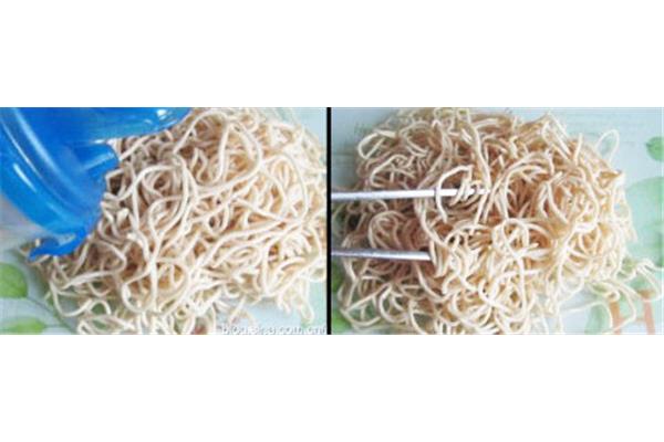 家常面条的做法