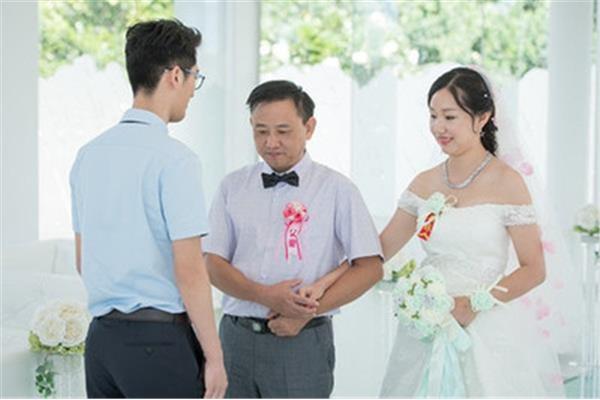 女儿婚礼父亲讲话