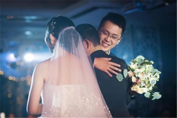 女儿婚礼父亲讲话