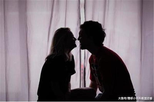 亲昵的意思