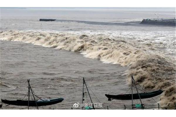 排山倒海倒的意思