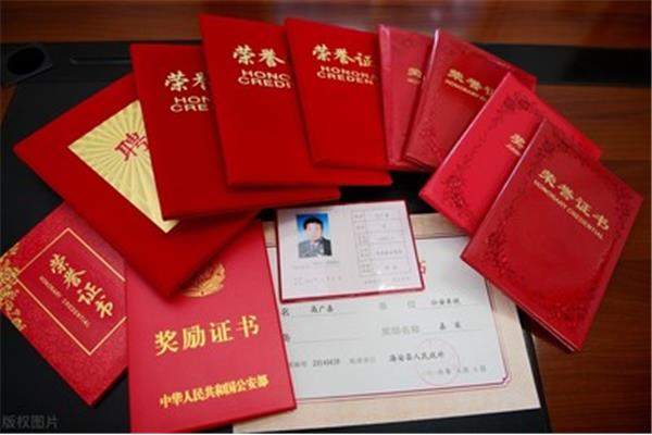 大学要考哪些证书