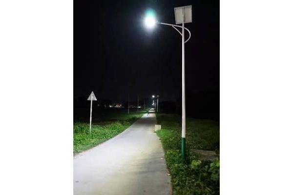 一个人走夜路