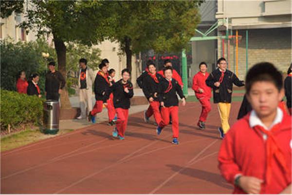 建平实验学校