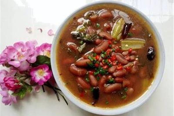 酸菜红豆汤