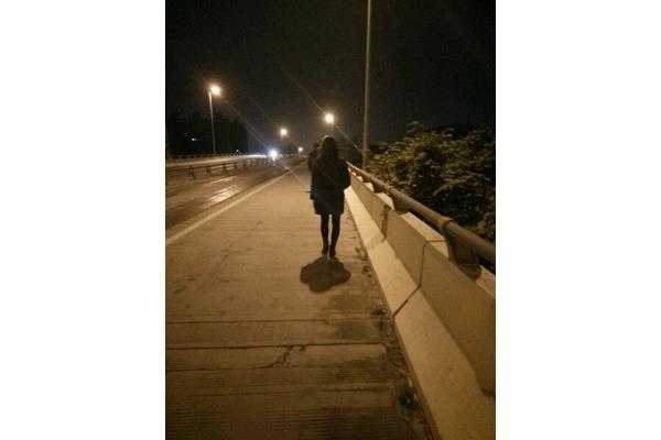 一个人走夜路