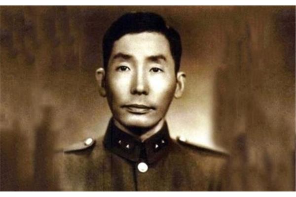 张自忠简介