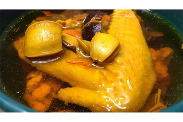 鲍鱼炖鸡汤