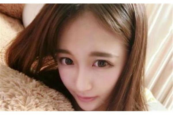 鹅蛋脸美女