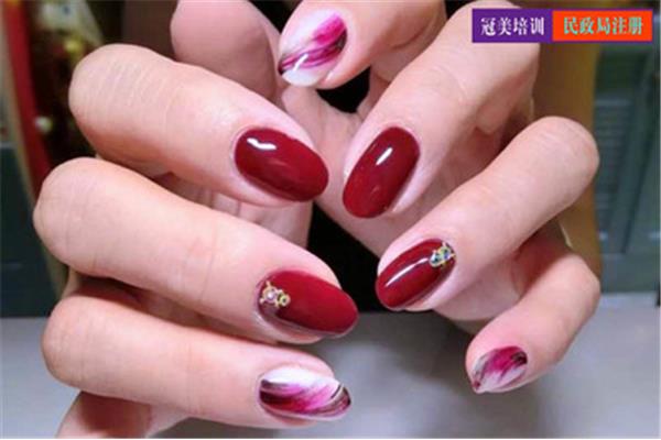 学美甲多少钱