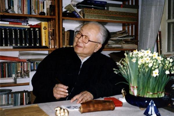 启功先生生平简介