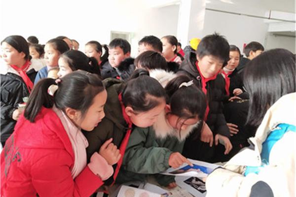 青少年社会工作