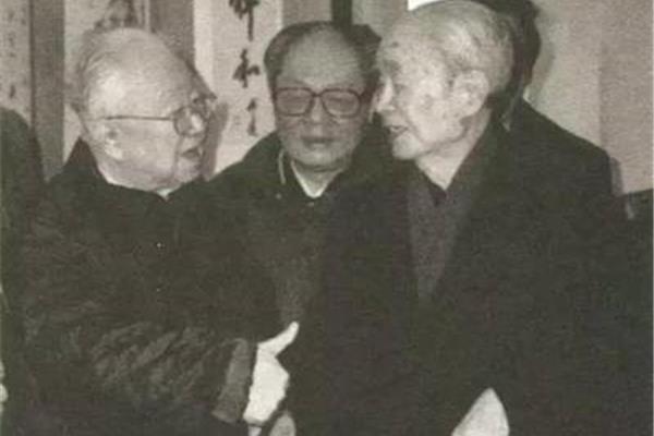 启功先生生平简介