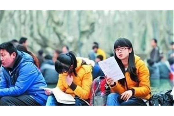 高中走单招好不好