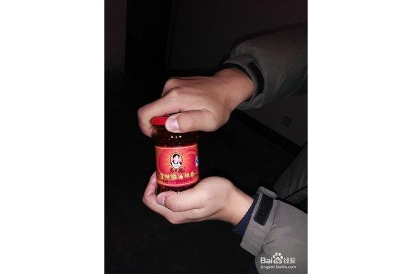 如何打开罐头瓶盖