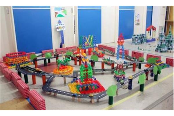 小班建构区目标