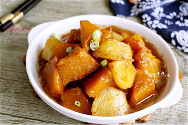 南瓜炖土豆的做法